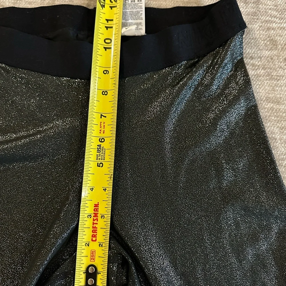 Lot of 2: Nike, glitter leggings w/leg logo. One silver, one gold. Both sz med - Picture 7 of 9